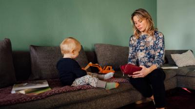 37 Grad: 37°: Abhängig, abgehängt: Frauen und Geld