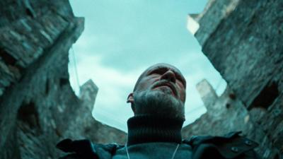 Alter Ego: (2/6)