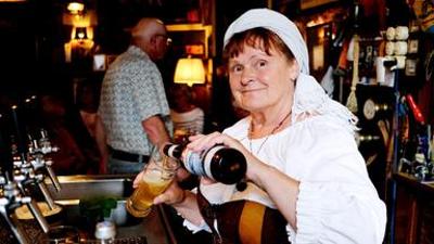 Die Nordreportage: Stralsunds Kultkneiperin Hanni