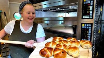 Die Nordreportage: Traumjob Bäckerin – Frisches Brot im alten Bahnhof Kröpelin