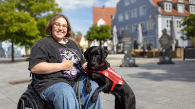 Einfach Mensch: Helfer auf vier Pfoten Einfach Mensch: Helfer auf vier Pfoten