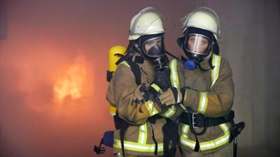 Fernsehfilm: Feuerwehrfrauen – Phönix aus der Asche