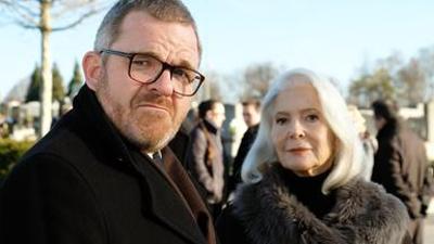 Fernsehfilm: Die Professorin - Tatort Ölfeld