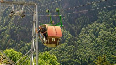 freizeit: Schmidt Max und die Klein-Seilbahnen