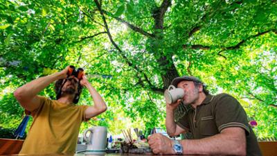 freizeit: Schmidt Max und das Biotop Biergarten