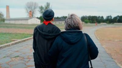 Geschichte: Sachsenhausen – Die Kinder der Überlebenden