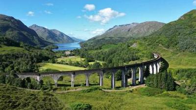 Großbritanniens schönste Bahnstrecken: (2/4)