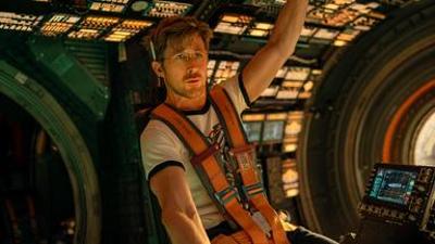 kinokino: Sandra Hüller und Ryan Gosling greifen nach den Sternen