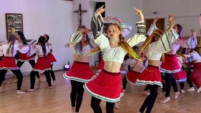Kulturzeit: Ukrainische Jugendliche erholen sich in Deutschland vom Krieg Kulturzeit: Ukrainische Jugendliche erholen sich in Deutschland vom Krieg