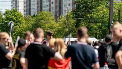Kulturzeit: Wie sich die Jugend schleichend radikalisiert