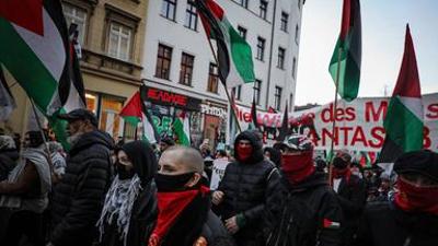 Kulturzeit: Wie die neue autoritäre Linke die Demokratie bedroht