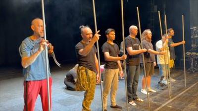 Kulturzeit: Ukrainische Veteranen spielen Theater