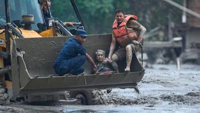 Kulturzeit: Sturzflut in Nepal: das Ende der Gletscher