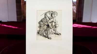 Kunst + Krempel: Ein „erschöpfter Soldat“, Porzellantassen, eine Schnupftabakdose und ein Gebet