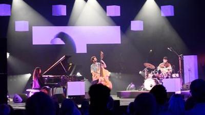 Musik: Sharon Mansur Trio - Leverkusener Jazztage 2025