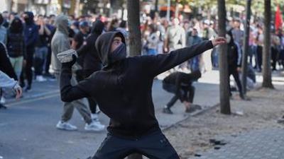 nano: Die Wut der Jugend: Warum Europas Straßen gerade brennen | NANO