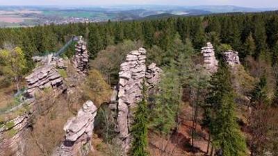 Natur: Die Greifensteine - Verwunschene Riesen im Erzgebirge