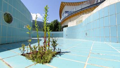 Politik und Gesellschaft: Badeschluss - Das Ende der Schwimmbäder