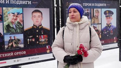 Politik und Gesellschaft: Russlands Zukunft - Leben in der Ungewissheit