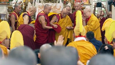 Politik und Gesellschaft: Chinas Griff nach Tibet