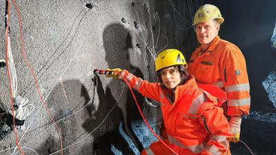 Politik und Gesellschaft: Auf der Gotthard-Baustelle – Knochenjob im Tunnel