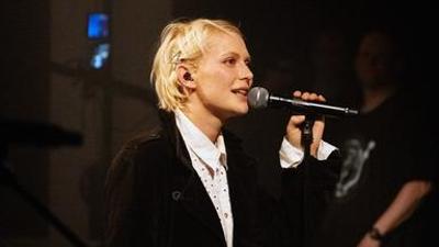 Pop Around @ Bauhaus: Alli Neumann live im Bauhaus Dessau – Pop Around @ Bauhaus