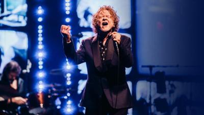 Pop Around the Clock: Simply Red Live in Santiago 2025 – 40 Jahre Hits