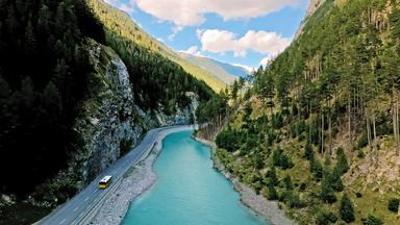 Reise: Traumrouten der Schweiz: Mit dem Postauto durch das Engadin