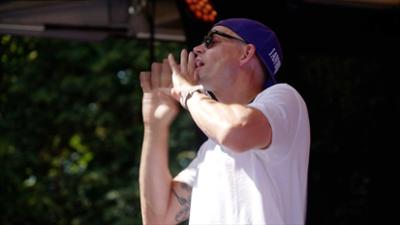 Sehen statt Hören: Sehen statt Hören: Signmark – seine letzte Tour?!