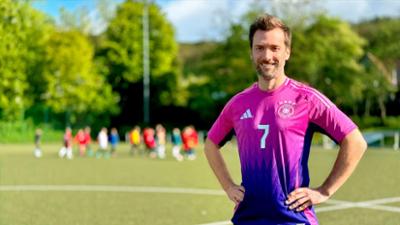 Servicezeit: Ausgerechnet – Fußballtrikot