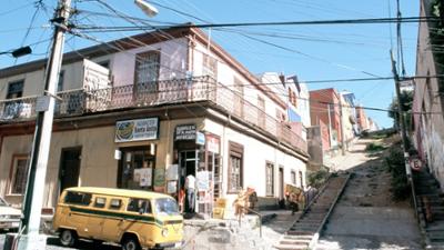 alpha-doku: Valparaiso (Chile) - eine Stadt wie ein Regenbogen