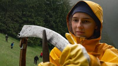 Bergmenschen - Leben und lernen auf der Alm: Folge 3: Helden des Alm-Alltags · Putzen, waschen, Küchen-Action (S16/E03)