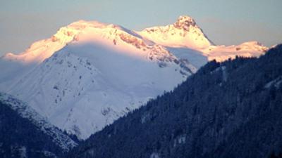 Leben zwischen Dreitausendern - Das Zillertal im Winter: Leben zwischen Dreitausendern · Das Zillertal im Winter
