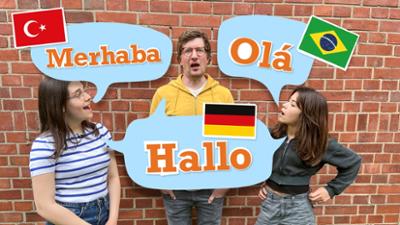 neuneinhalb - für dich mittendrin: Olá, hallo und merhaba - Flora und Defne wachsen zweisprachig auf