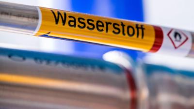 Planet Wissen: Wasserstoff ? Retter aus der Klimakrise?
