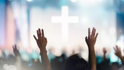 Tagesgespräch: Sinnsuche und Seelentrost: Kann das nur die Kirche? Tagesgespräch: Sinnsuche und Seelentrost: Kann das nur die Kirche?