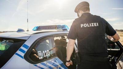 Tagesgespräch: 1550 neue Polizistinnen und Polizisten in Bayern: Wäre das auch ein Job für Sie?