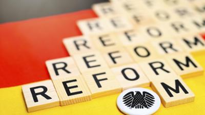Tagesgespräch: Ringen um Sozialreformen: Geht es nur mit harten Einschnitten?