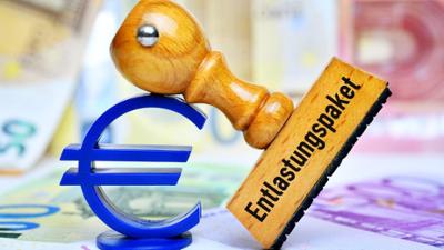 Tagesgespräch: Tankrabatt und Krisenbonus: Ist das Aktionismus oder eine echte Hilfe?