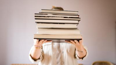 Tagesgespräch: Immer weniger Deutsche lesen Bücher: Geht da was verloren?