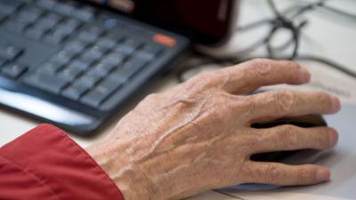 Tagesgespräch: Arbeiten trotz Ruhestand: Was halten Sie von der Aktivrente?