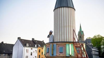 Tagesgespräch: Bereicherung oder Belästigung: Soll der Ruf des Muezzins auch in Bayern erschallen?