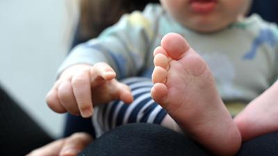 Tagesgespräch: Niedrigster Geburtenstand seit 80 Jahren: Warum kommen immer weniger Babys?