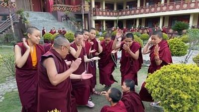 360° Reportage: Ein Palast aus Sand: Nepals magische Mandalas