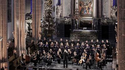 Arvo Pärt: Werke für Chor & Streichorchester: Peterskirche, Görlitz