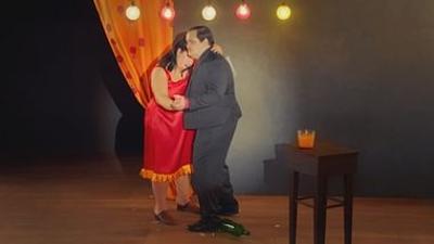 Bilder allein zuhaus: Bailarines, Fernando Botero - Nur Ponys gibt man den Gnadenschuss