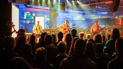 Django Django: Ground Control