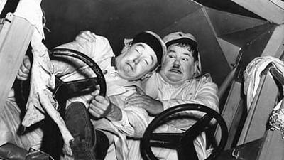Laurel & Hardy - Fliegende Teufelsbrüder