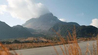 Leben mit Vulkanen: Unzen: Der Gefahr zum Trotz