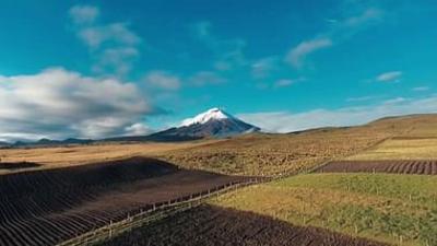 Leben mit Vulkanen: Ecuador: Am Fuße des Cotopaxi-Gletschers